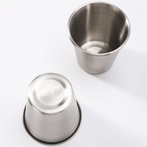 Julegavesett til barn – Tallerkener, kopper & matboks i rustfritt stål