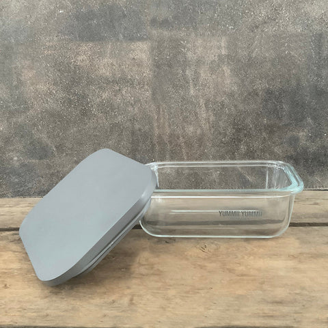 Yummii Yummii Glasbeholder Pinecone Small - kemifri glasbeholder i glas med låg, design: Pinecone