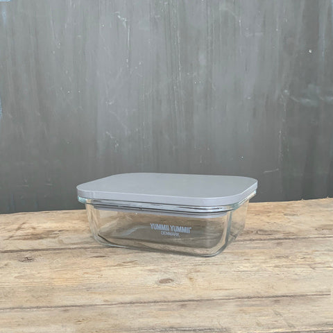 Yummii Yummii Glasbeholder Pinecone Small - kemifri glasbeholder i glas med låg, design: Pinecone
