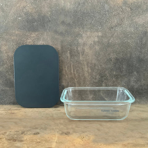 Yummii Yummii Glasbeholder Stone Small - kemifri glasbeholder i glas med låg, design: Stone